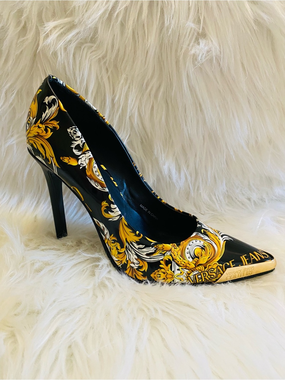 🛍️ VERSACE JEANS COUTURE AUTHENTIC BAROQUE PRINT TOE CAP STILETTO PUMPS NWOT